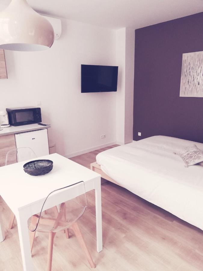 Suite 24 Appart'Hotel-3 Etoiles Le Creusot Exterior photo