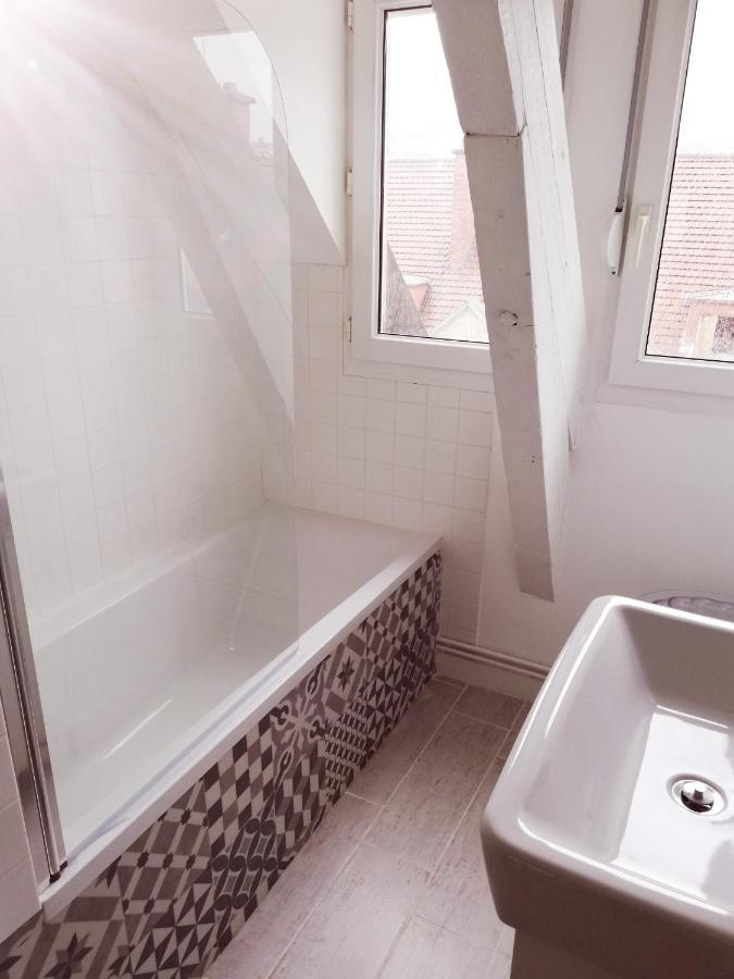 Suite 24 Appart'Hotel-3 Etoiles Le Creusot Exterior photo